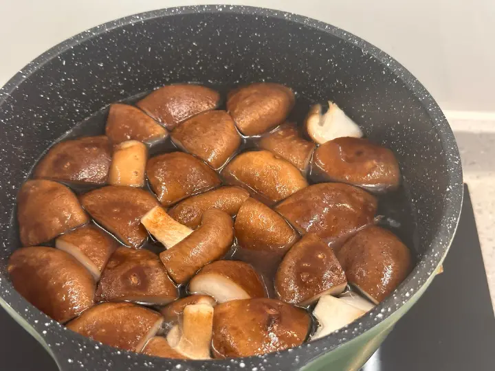 香菇滑鸡 第 2 步