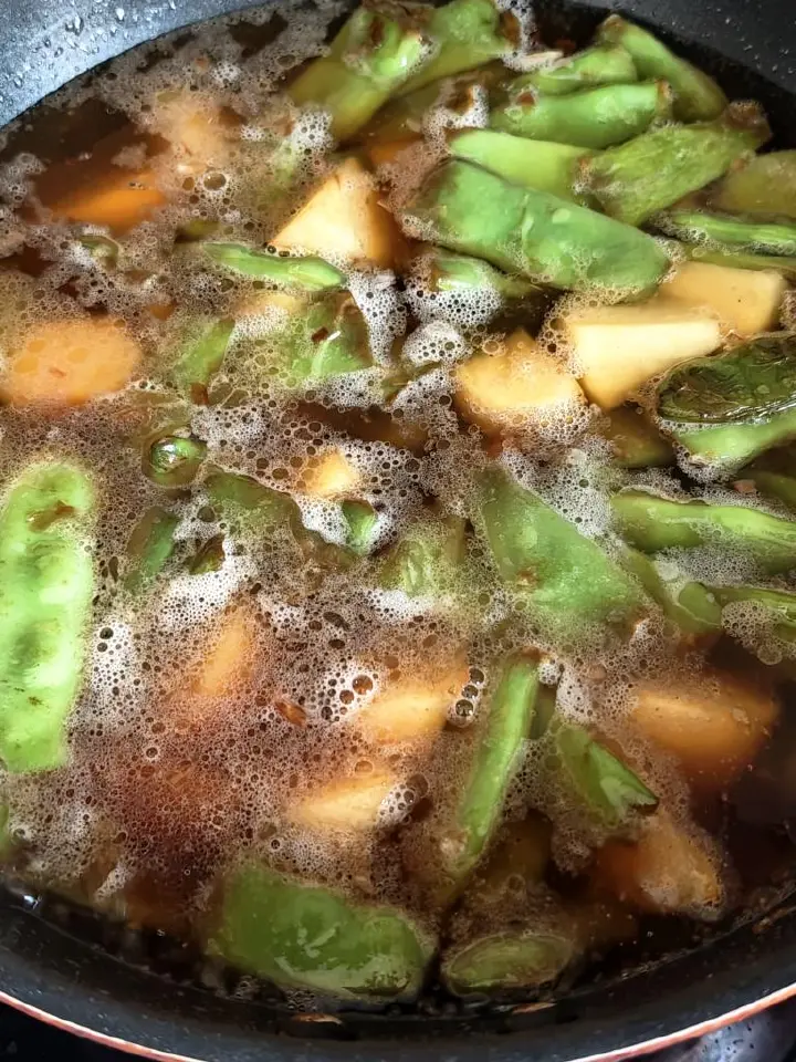 油豆角炖土豆 第 5 步