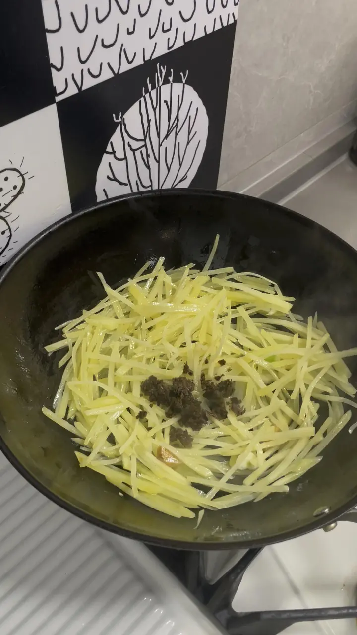 芽菜炒土豆丝 第 4 步