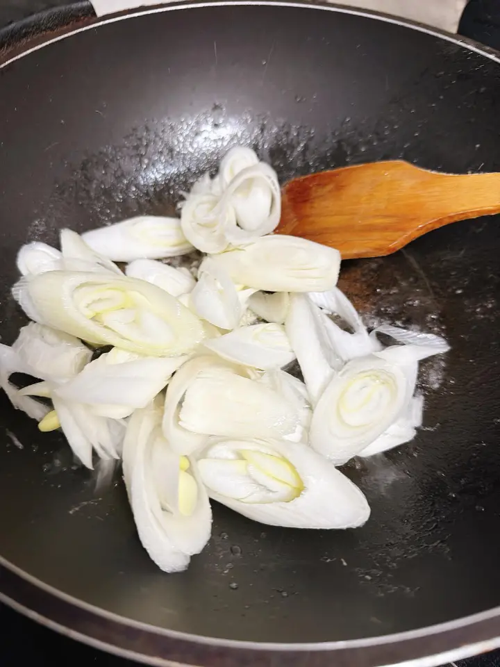 大葱炒肉片 第 5 步