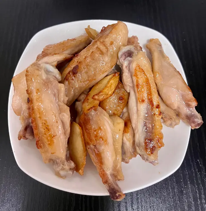 干锅鸡翅虾 第 8 步