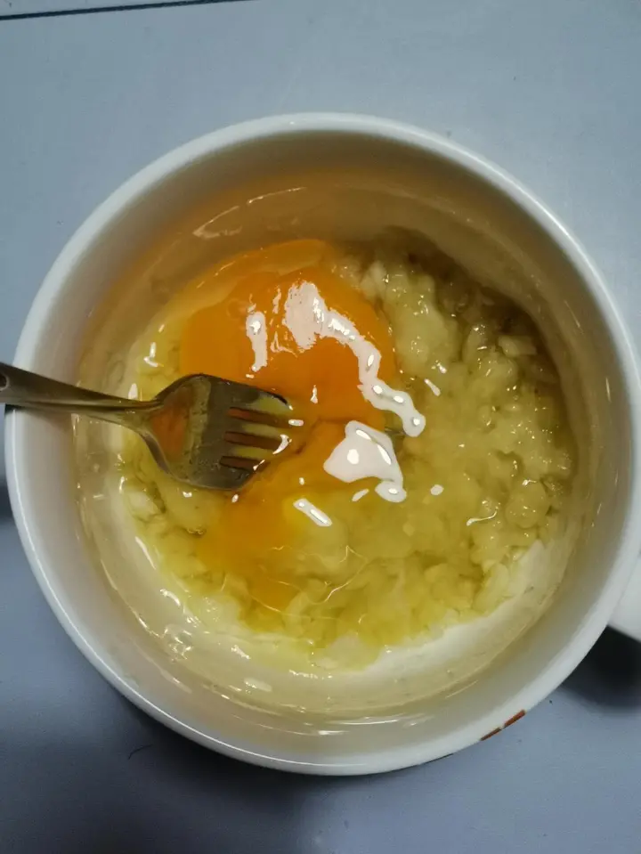 微波炉香蕉布朗尼 第 2 步
