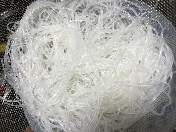 蒜蓉粉丝蒸虾 第 1 步