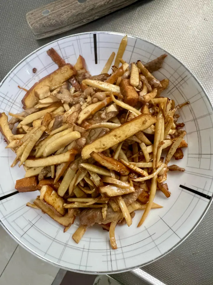 肉丝笋丝炒豆干 第 15 步