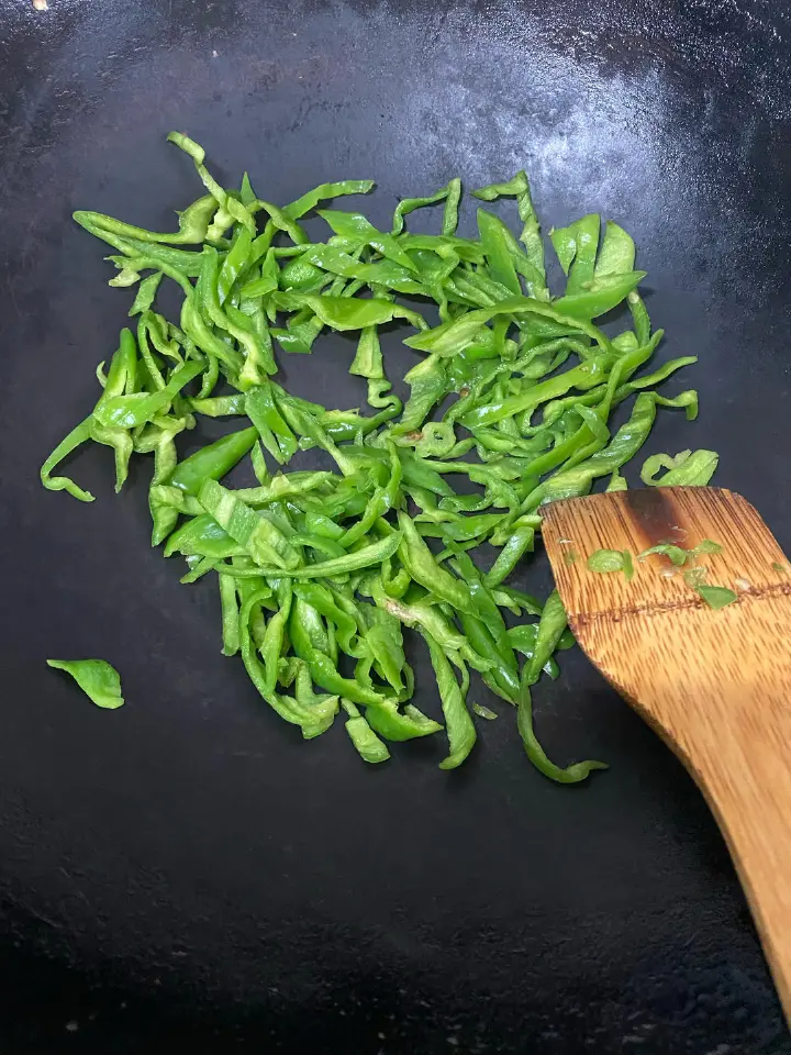 榨菜青椒肉丝 第 5 步