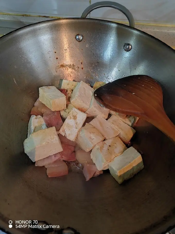 咸肉炖老豆腐 第 6 步