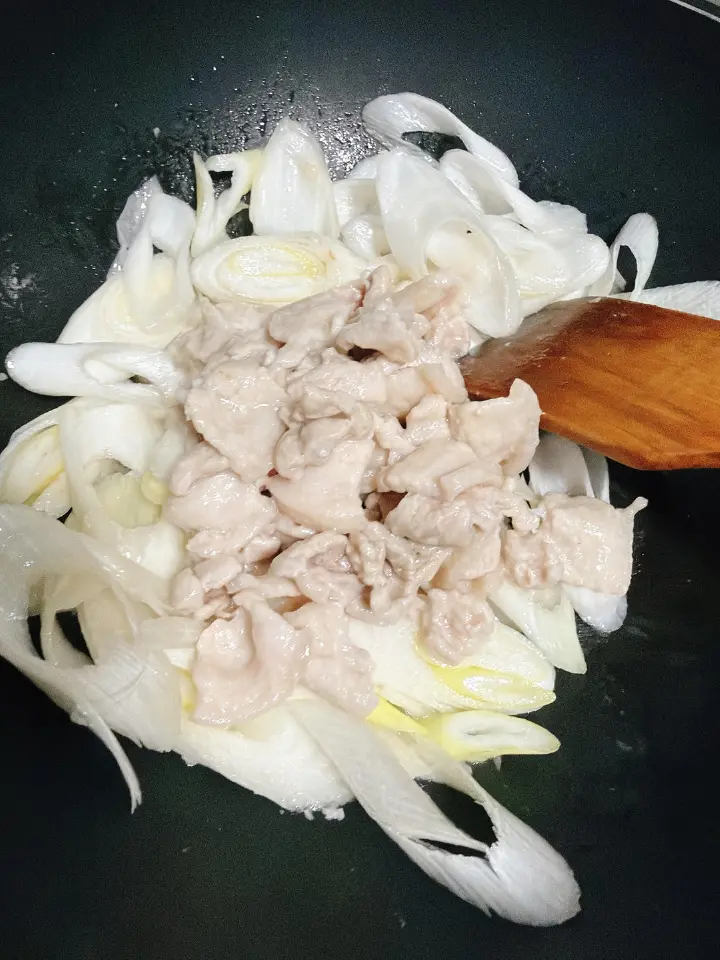 大葱炒肉片 第 6 步