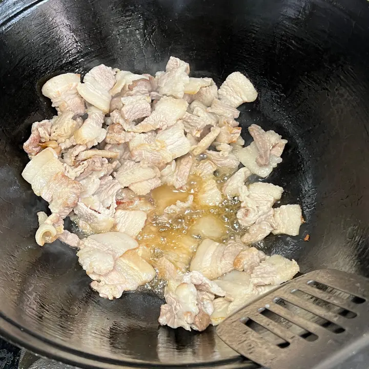 猪肉炖粉条 第 6 步