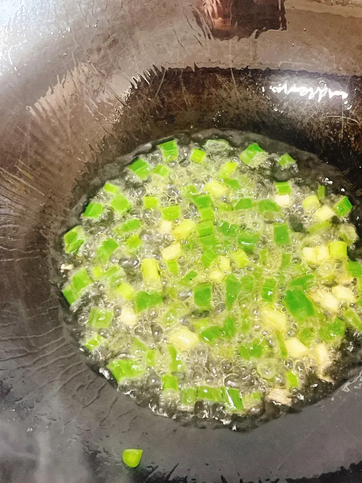 辣椒炒豆干 第 3 步