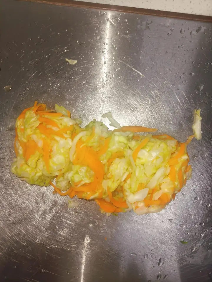 包心菜胡萝卜鸡蛋饼 第 6 步
