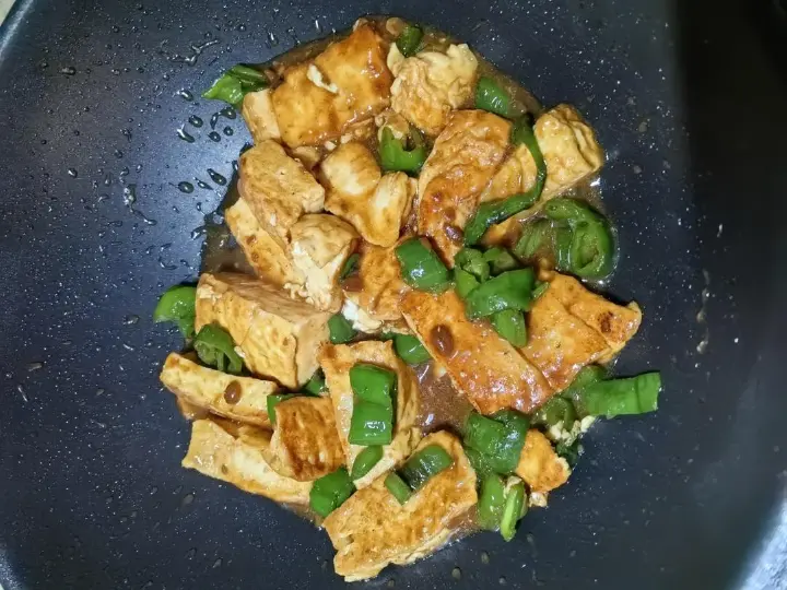 青椒烧豆腐 第 5 步