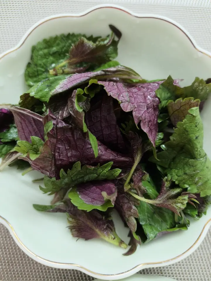 紫苏炒土豆片 第 1 步