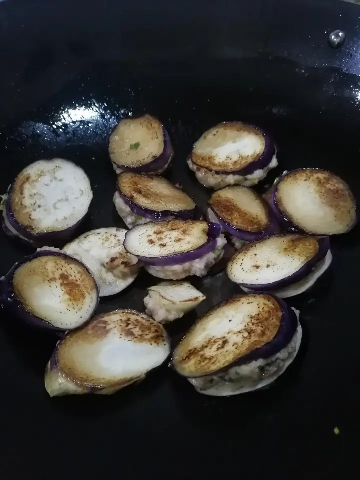 红烧茄子酿肉 第 5 步