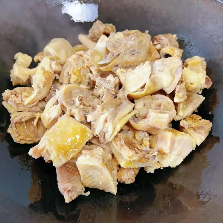 锅仔腊板鸡 第 4 步