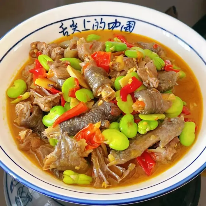 蚕豆米烧乌鸡 第 11 步
