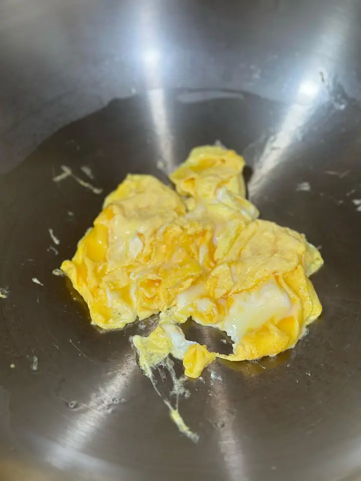 杏鲍菇木耳豆角炒蛋 第 7 步