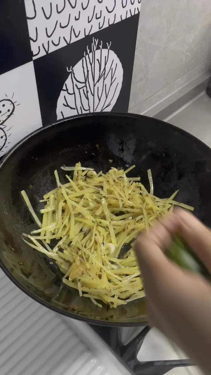 芽菜炒土豆丝 第 5 步