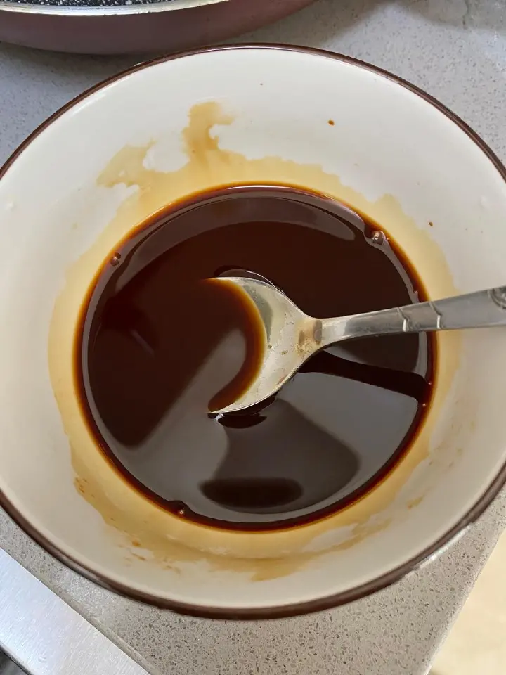 大蒜叶炒茨菇平菇 第 4 步