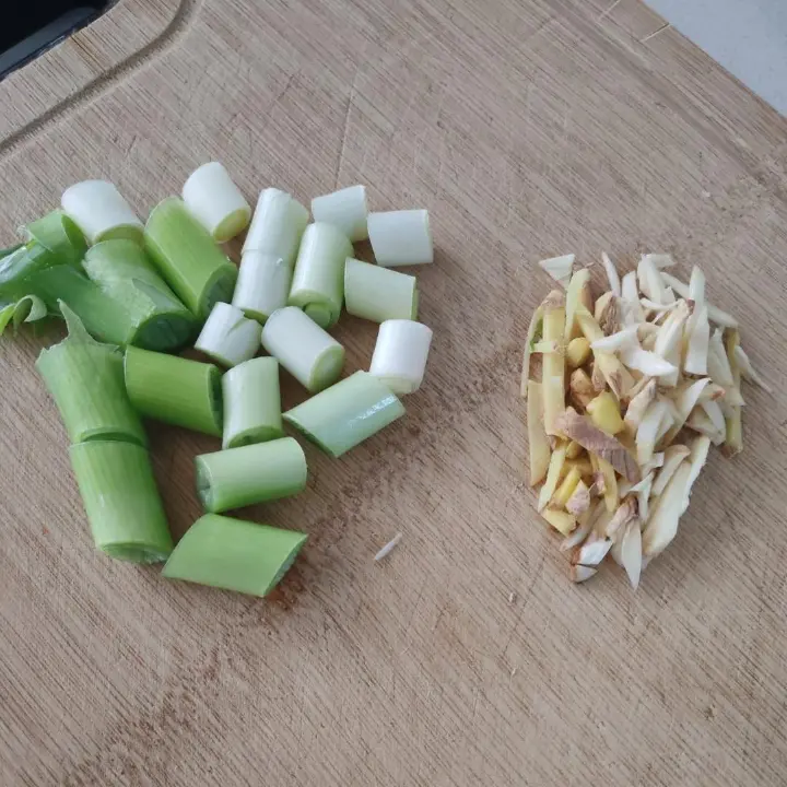 榨菜肉丝 第 2 步