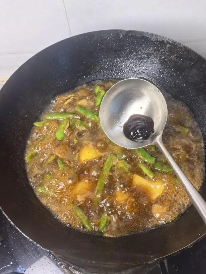 东北土豆炖豆角 第 16 步