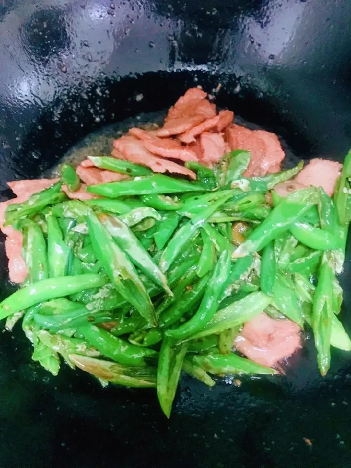 杭椒小炒黄牛肉 第 5 步