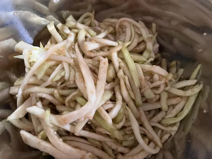 茄子鸡蛋饼 第 3 步