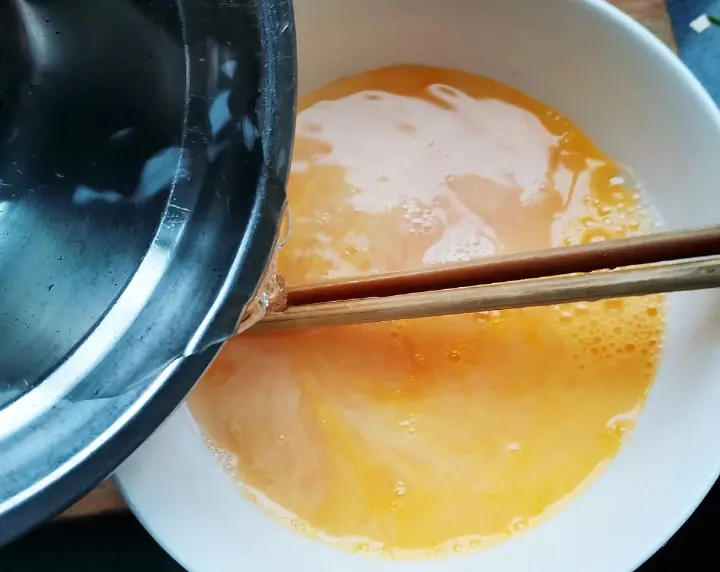 嫩滑鸡蛋羹 第 3 步