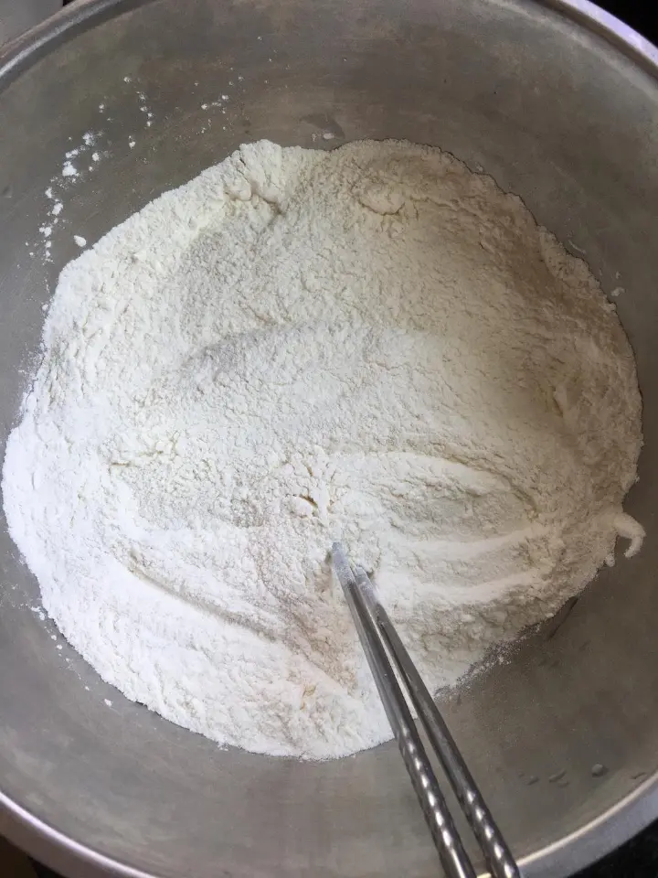 葱花发面饼 第 2 步