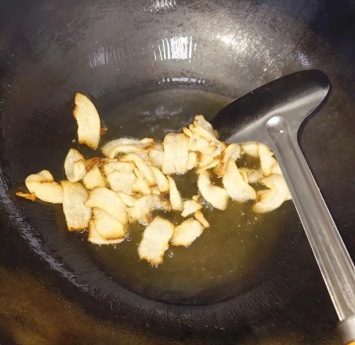 菜花炒腊肉 第 5 步