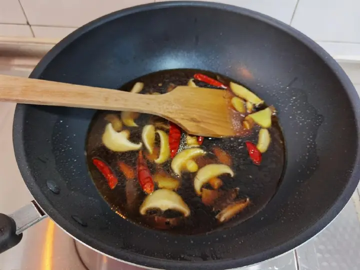 小炒油豆腐 第 5 步