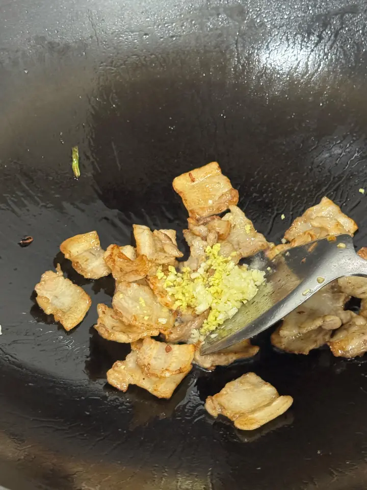 五花肉炒笋片 第 4 步