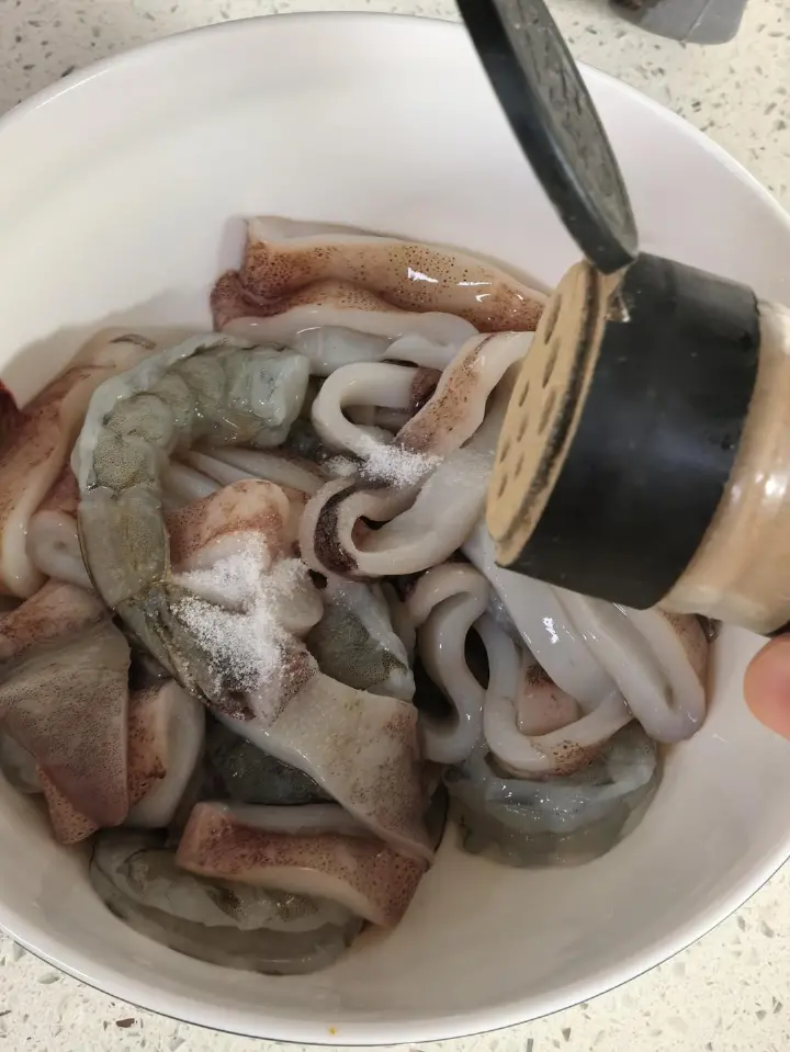 蒜蓉海鲜粉丝煲 第 12 步