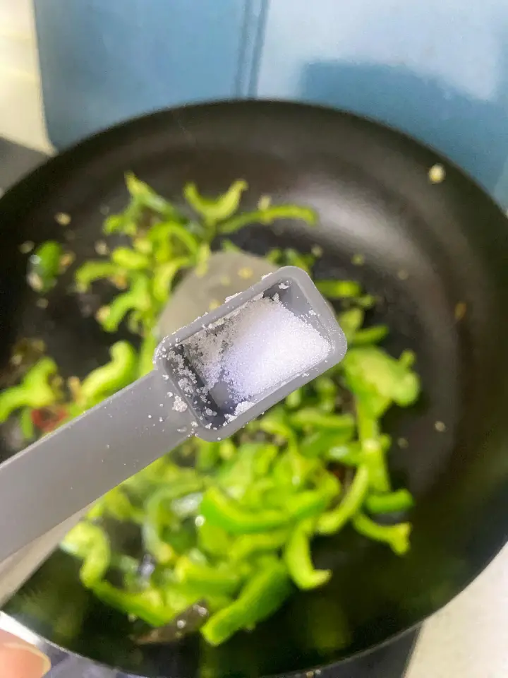 青椒炒木耳 第 6 步