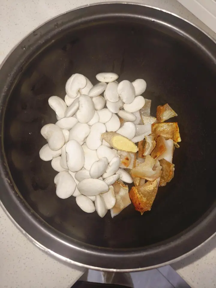 猪皮炖白芸豆 第 6 步