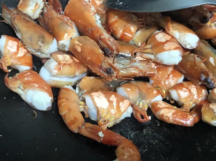黑胡椒虾 第 2 步