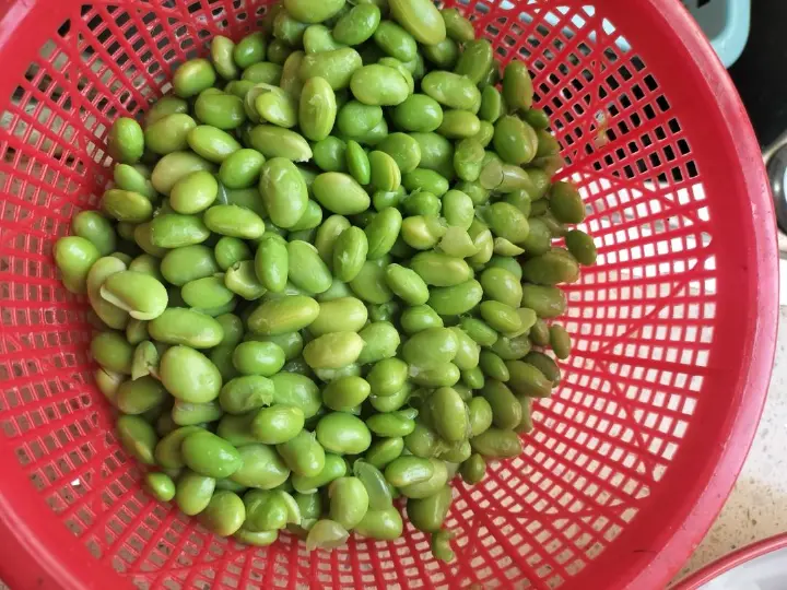 肉末香干炒毛豆 第 1 步