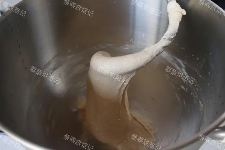鸡枞菌香肠法棍面包条 第 4 步