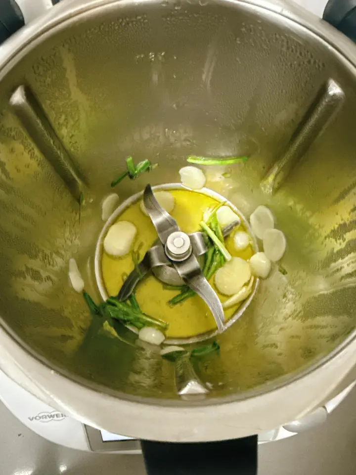 洋葱炒牛肉丝 第 2 步