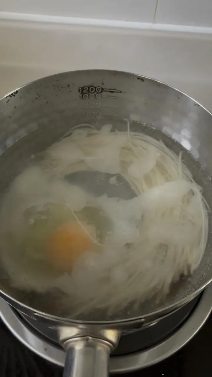 葱香汤面 第 4 步