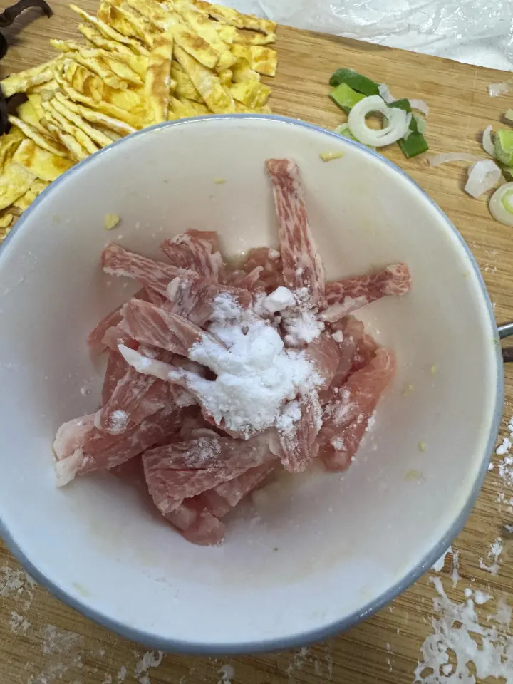 家常炒三丝 第 2 步
