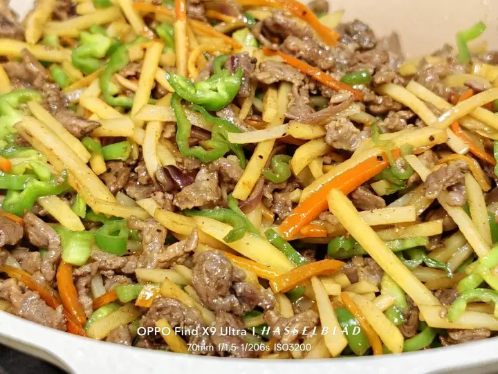 土豆牛肉芝士手抓饼卷 第 4 步