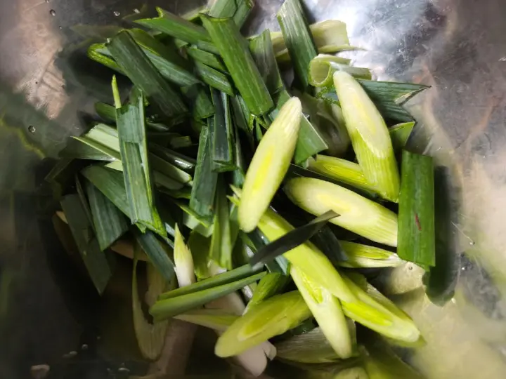 蒜苗煎豆腐 第 2 步