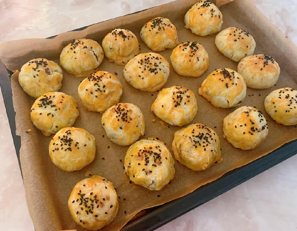 蛋挞皮版蛋黄酥成品图