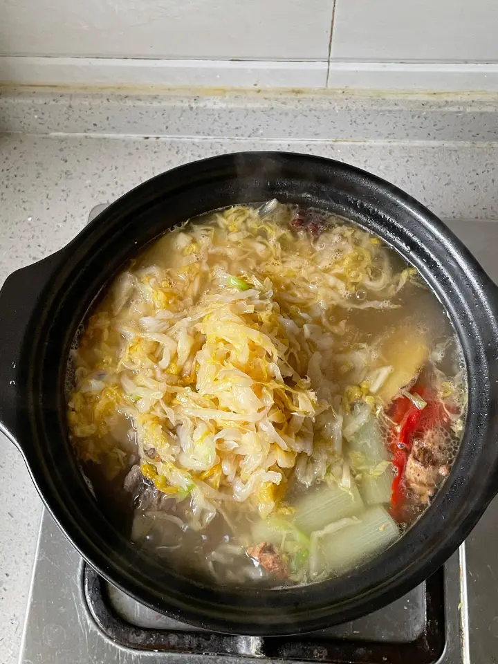 东北酸菜炖棒骨 第 9 步