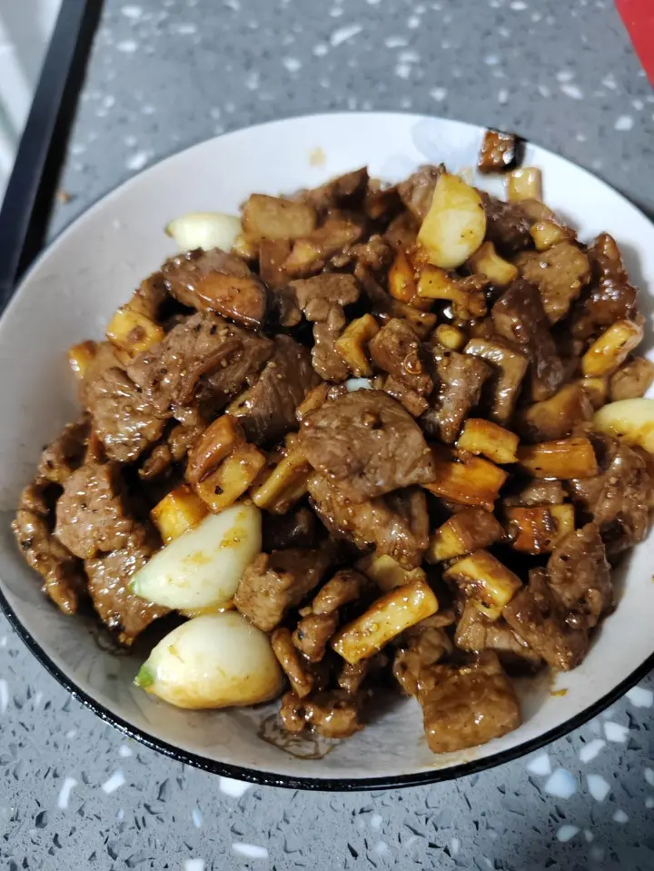 黑椒杏鲍菇牛肉粒 第 17 步