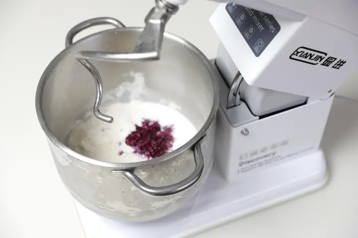 玫瑰乳酪花朵面包 第 3 步