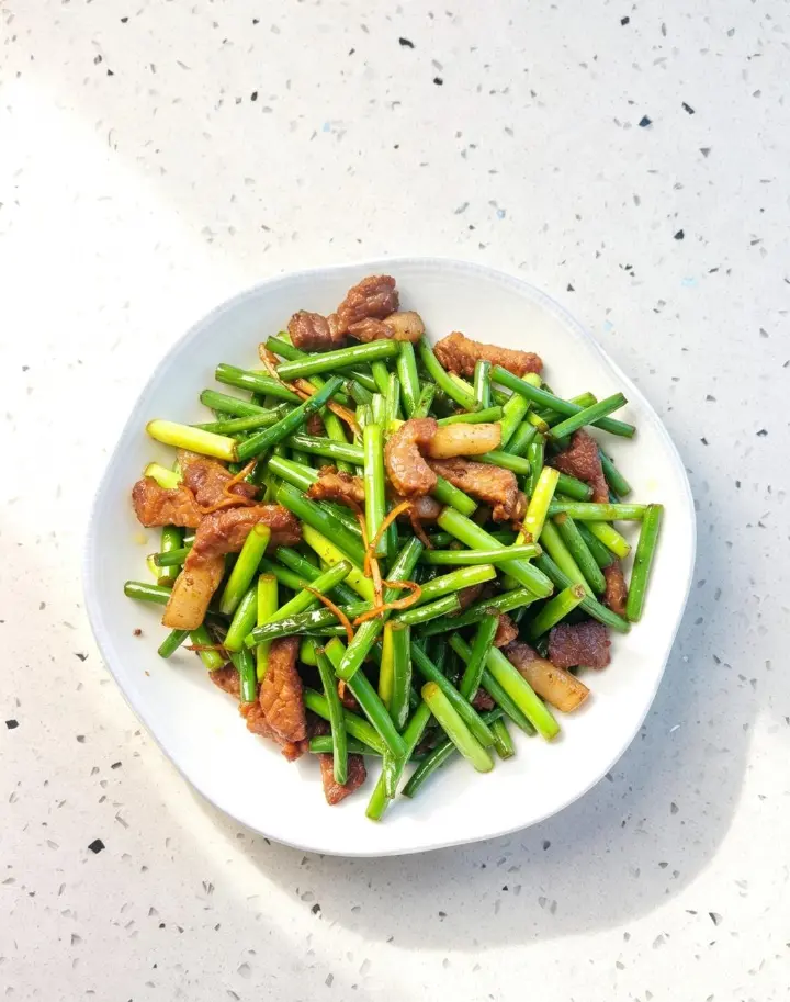 蒜苔炒肉 第 10 步