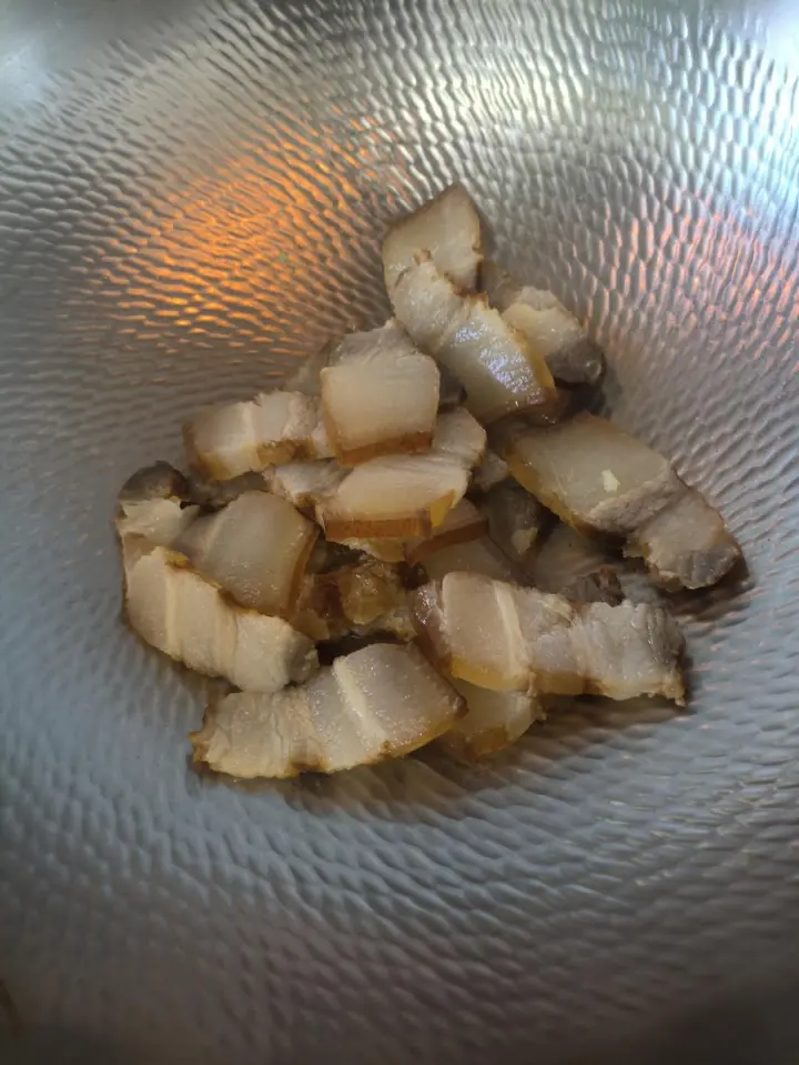胡萝卜炒腊肉 第 7 步
