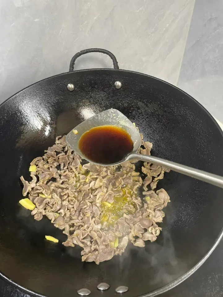 泡椒鸡杂 第 3 步