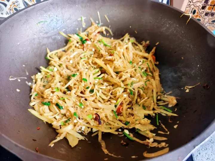 酸菜土豆丝 第 11 步